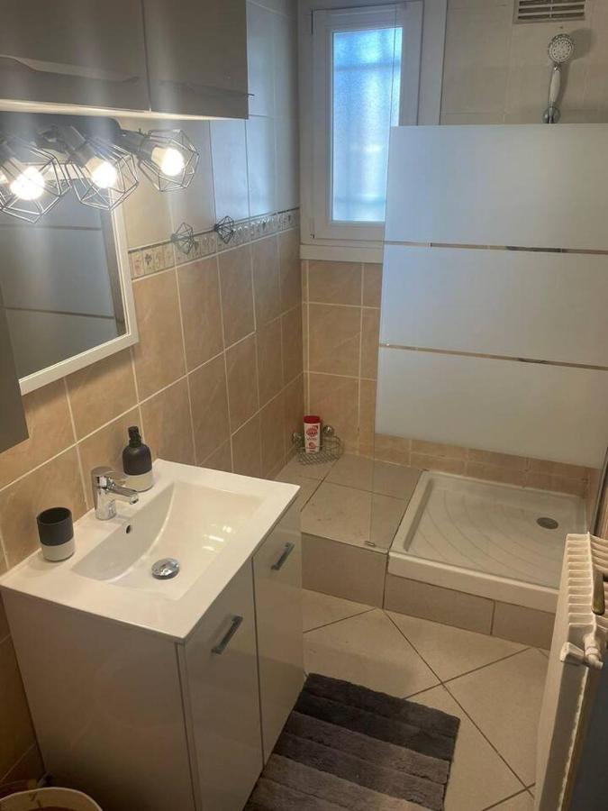 Appartement Proche Gare Tgv นีมส์ ภายนอก รูปภาพ