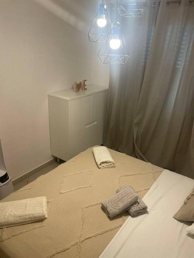 Appartement Proche Gare Tgv นีมส์ ภายนอก รูปภาพ